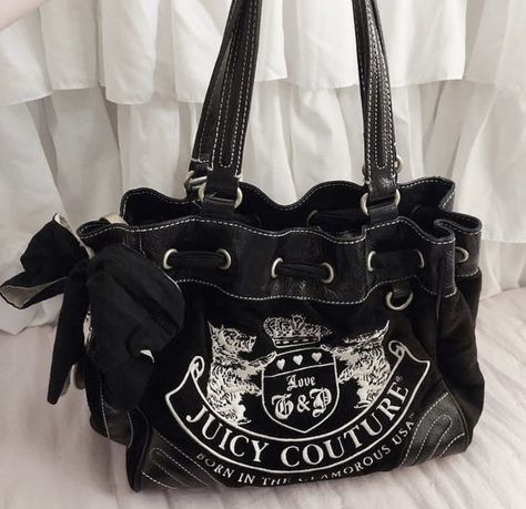 Juicy Catore Bag, Black Juicy Couture Bag, Juicy Couture Daydreamer Bag, Juicy Couture Daydreamer, Witch Bag, 2000s Bags, Juicy Couture Clothes, Juicy Bag, Y2k Bags