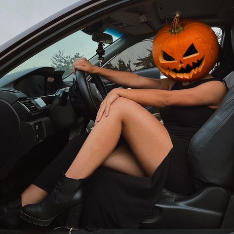 Halloween Car Pictures, Spooky Car Photoshoot, Pumpkin Head Outfit Ideas, Pumpkin Head Photoshoot Single, Halloween Car Photoshoot, Pumpkin Head Pics, Pumpkin Head Lingerie Shoot, Pumpkin Head Halloween Costume, Pumpkin Head Photoshoot Solo