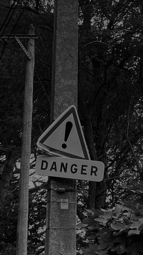 Aesthetic dark danger sad Dead End Sign, Boyfriend Instagram, Dark Visions, Funny Words To Say, Alien Aesthetic, Instagram Captions For Friends, Best Friend Pictures Tumblr, Caption For Friends, Glass Photography