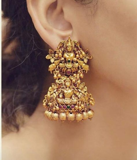 Jewellery Designing, Gold Jhumkas, Earring Indian, Temple Jewellery Earrings, Temple Jewelry Necklace, Gold Temple Jewellery, Indian Goddess, Gold Necklace Indian Bridal Jewelry, Jewelry Set Design