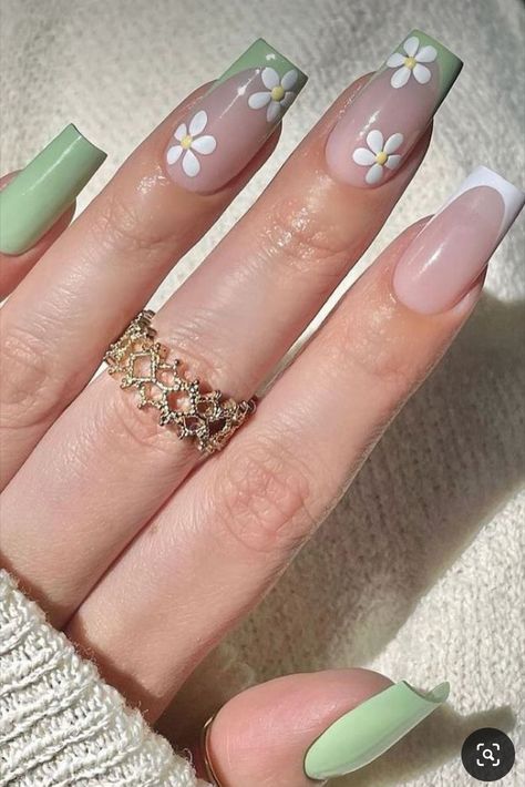 Carcase Iphone, Paznokcie Hello Kitty, Simple Spring Nails, Square Nail Designs, Green Nail Designs, Floral Nail Designs, Floral Nail, Flower Nail Designs, White Nail