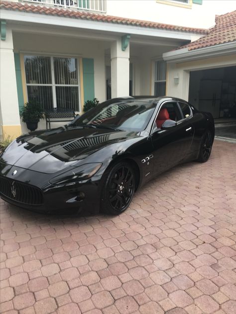 Murdered Maserati Marsidis Car, Mazaratti Cars, Murdered Out Cars, Aesthetic Maserati, Maserati Aesthetic, Prom Cars, Granturismo Maserati, Maserati Convertible, Maserati Interior