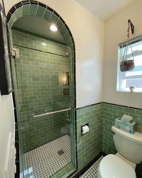 B&W Tile (@bwtilecompany) • Instagram photos and videos Vintage Green And Black Tile Bathroom, Bath Tiles Design, 1925 Bathroom, Vintage Green Tile Bathroom, Craftsman Bathroom Tile, Antique Bathroom Tile, Old Tile Bathroom, 1910s Bathroom, Green Tile Bathroom Vintage