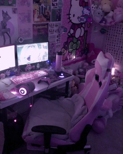 Gaming Room Setup Hello Kitty, Hello Kitty Pc Setup, Y2k Gaming Setup, Kuromi Gaming Setup, Pink And Black Gaming Setup, Black And Pink Gaming Setup, Cute Gamer Room, Cute Pc Setup, Cute Gaming Setup