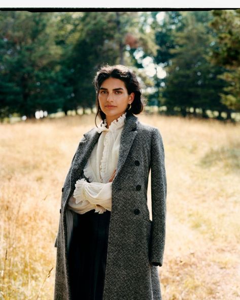 Saffron Vadher, Kim Makeup, Jenny Kim, Bella Freud, Elle Us, Full Brows, Prop Styling, Margaret Howell, Victoria Beckham