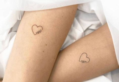 Matching Tattoo For Mum And Daughter, Small Tattoos Mum And Daughter, Friend Heart Tattoo, Mom And Daughter Heart Tattoos, Tattoo Ideas For Mum And Daughter, Mother And Daughter Small Tattoos, Matching Mum And Daughter Tattoo Small, Dainty Mom And Daughter Tattoos, Tattoos For My Mum