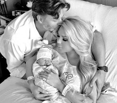 Gretchen Rossi And Slade Smiley Shares First Photos Of Their Newborn Daughter Skylar Gray — See Pics Here! Gretchen Rossi, Boo And Buddy, Newborn Daughter, Skylar Grey, Good Lord, Bravo Tv, Precious Gift, Real Housewives, Instagram Page