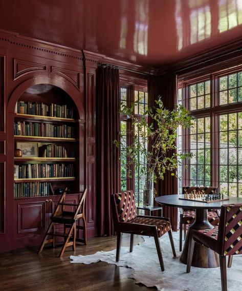 Color drenching ideas: 6 ways to embrace this bold paint trend | Homes & Gardens Color Drenching, Fall Interior Design, Marie Flanigan Interiors, Marie Flanigan, Paint Trends, Home Library, Cozy Living Rooms, Visual Comfort, Interior Design Trends