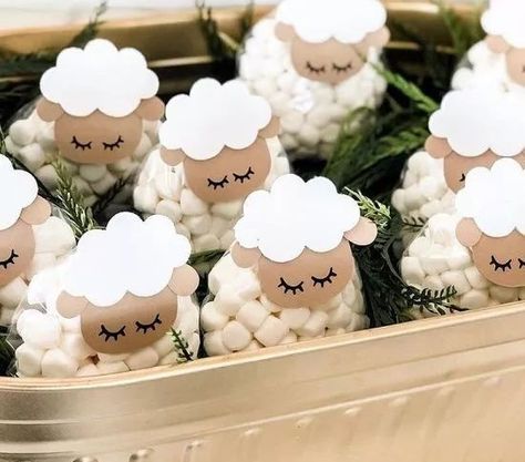 Eid Ul Adha Crafts, Safari Baby Shower Boy, Baby Lamb Baby Shower, Farm Theme Birthday, Farm Animal Party, Farm Baby Shower, Farm Themed Birthday Party, Baby Shower Baskets, Rodeo Birthday