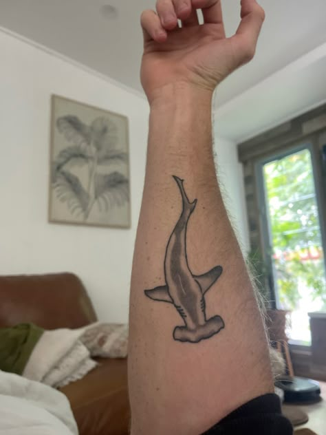 Black ink tattoo Hammer Head Tattoo, Shark Forearm Tattoo, Hammer Shark Tattoo, Hammer Head Shark Tattoos, Shark Back Tattoo, Shark Tattoo Minimalist, Jaws Tattoo, Hammerhead Tattoo, Shark Tooth Tattoo