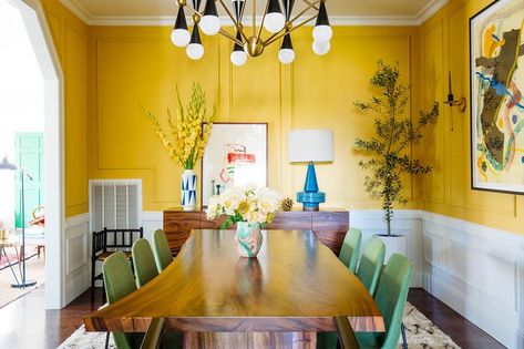 yellow dining room (Our Crazy Colorful New Orleans Home Tour — OLD BRAND NEW) Interior Design Secrets, Yellow Dining Room, Yellow Room, New Orleans Homes, Interior Painting, Yellow Walls, Interior Paint Colors, Design Del Prodotto, Stunning Interiors