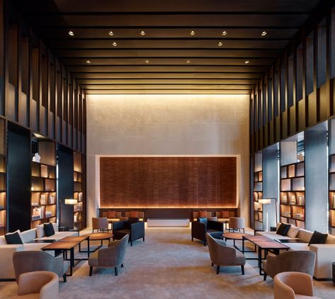 MQ Studio designs The PuXuan hotel inside Guardian Art Center in Beijing Terrazas Chill Out, Salas Lounge, Luxury Hotels Interior, Hotel Lobby Design, Lounge Interiors, Blue Lounge, Hotel Entrance, Hotel Lounge, Office Lounge