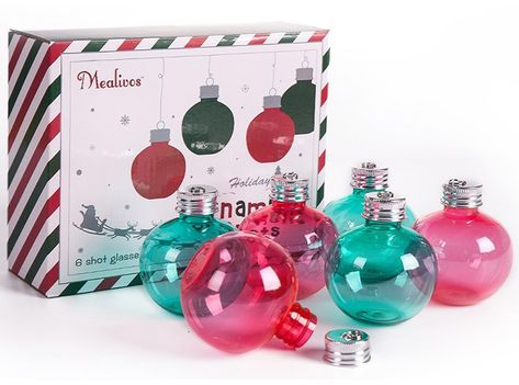 Christmas Ornament Shot Glasses - The Green Head Christmas Games For Kids, Fun Christmas Games, Christmas Cocktail, Modern Christmas Decor, Gift Drawing, Christmas Tree With Gifts, Colorful Candy, Christmas Ornament Sets, Kitchen Gifts