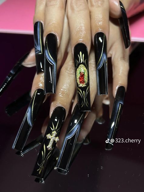 Chicana Inspired Nails, Mexican Inspo Nails, Low Rider Nails, Lowrider Nail Designs, Chicano Nails Designs, Lowrider Nails, Chola Nails Designs, Cholo Nails, Chola Nails Acrylic