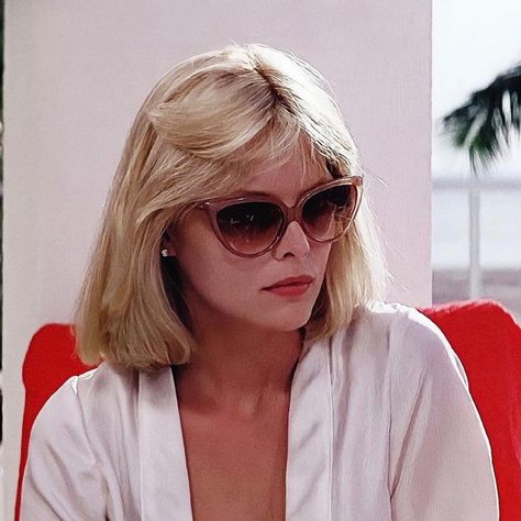 Michelle Pfeiffer 90s, Michelle Pfeiffer 80s, Scarface Michelle Pfeiffer, Scarface Elvira, Elvira Scarface, Michelle Pfeiffer Scarface, Michele Pfeiffer, Elvira Hancock, Movie Fashion Outfits