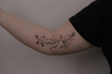 Loading... Inner Elbow Flower Tattoo, Elbow Bend Tattoo Women, Elbow Fold Tattoo, Tattoos Inner Elbow, Folding Elbow Tattoo, Outer Elbow Tattoo, Elbow Crease Tattoo, Inside Elbow Tattoos For Women, Inside Elbow Tattoo