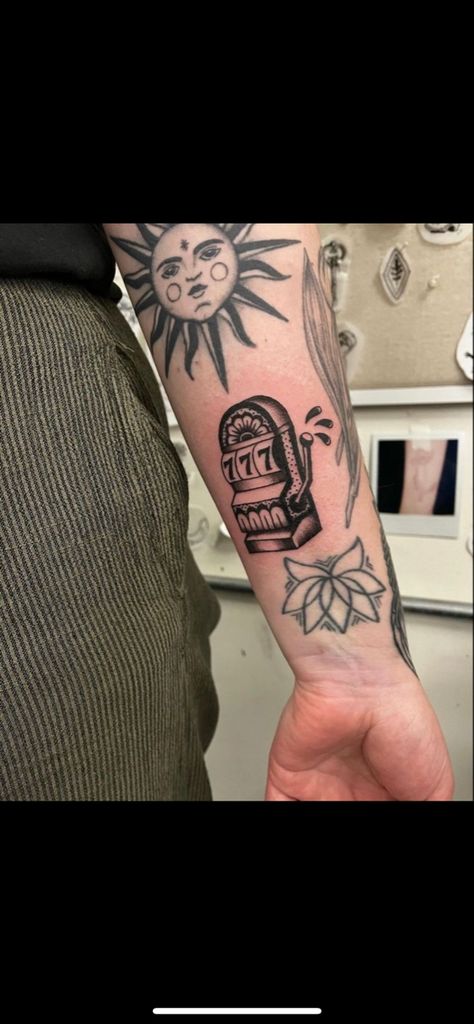 Wrist Tattoos Old School, 444 Traditional Tattoo, Wrist American Traditional Tattoo, Tattoos Patchwork Men, Small Traditional Tattoo Black, Top Of Wrist Tattoos Traditional, Old School Tattoo Man, American Traditional Patchwork Tattoo, Filler Tattoo Ideas Traditional