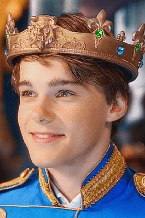 Mitchell Hope Descendants, Ben Florian Aesthetic, Mitchell Hope Aesthetic, Ben Descendants Aesthetic, King Ben Descendants, Ben From Descendants, Boyfriend Cake, Prince Ben, Ben Florian