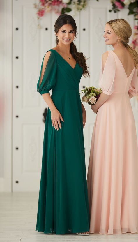 Christina Wu Bridesmaid Dresses, Mode Ab 50, Christina Wu, Bridesmaid Dresses With Sleeves, Bridesmaid Dress Styles, Chiffon Gown, Bridesmaid Gown, Long Bridesmaid Dresses, Chiffon Bridesmaid