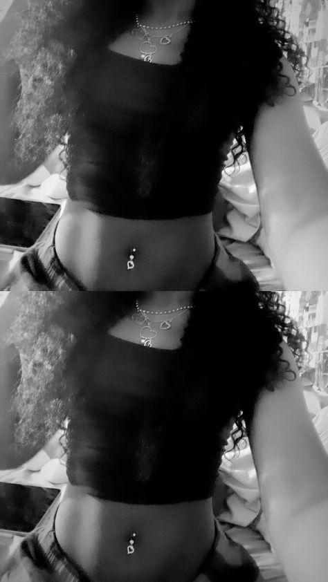 Belly Button Piercing Jewelry, Pretty Ear Piercings, Cool Piercings, Cute Piercings, Piercings Unique, Belly Piercing, Body Picture, Belly Button Piercing, Cute Swag Outfits