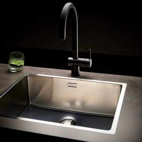 Reginox New York Sink Overmount Kitchen Sink, Kitchen Diner Family Room, Wooden Bath Panel, Kitchen World, Top Mount Kitchen Sink, Electric Underfloor Heating, Kitchen Sink Stainless Steel, Frameless Shower Enclosures, Bathroom Wall Panels