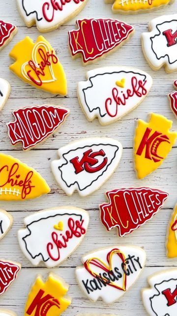 Cooling Rack Confections on Instagram: "Welcome to the Kingdom ❤️💛🏈" Kansas City Cookies Decorated, Kansas City Chiefs Cookies Decorated, Chiefs Cookies Decorated, Kansas City Chiefs Cookies, Kansas City Chiefs Birthday Party Ideas, Kc Chiefs Cookies, Chiefs Super Bowl Party, Kansas City Chiefs Birthday, Kansas City Chiefs Party