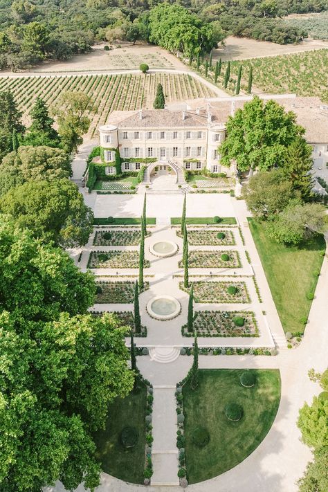 Wedding Venues French Riviera, Wedding Venues France, Wedding French Riviera, French Estate Wedding, French Villa Wedding, French Wedding Aesthetic, French Chateau Garden, Modern French Wedding, Wedding Venues Castle