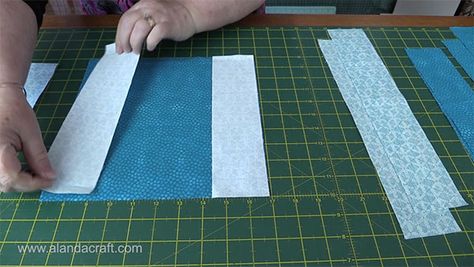 magic-quilt-block Tumbling Blocks Quilt, Baby Quilt Tutorials, Quilt Blocks Easy, Block Quilts, Big Block Quilts, Tumbling Blocks, Quilting Designs Patterns, Quilts Patterns, Dark Fabric