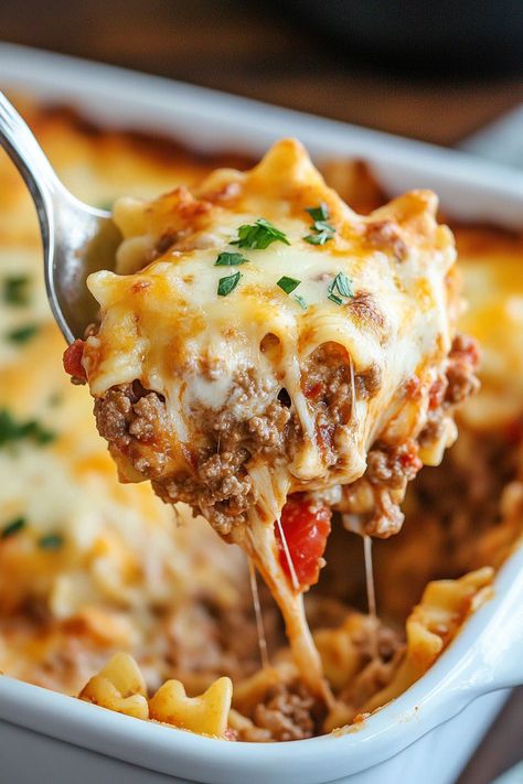 Beef Lombardi Casserole Hamburger Casserole With Cottage Cheese, Good Food Discoveries, Inside Dinner Ideas, Dinner Noodle Recipes, Pasta Casserole With Ground Beef, Dinner Ideas Casserole Ground Beef, Beef Lombardi Recipe, Hamb Meat Casseroles, Texas Casserole Recipes