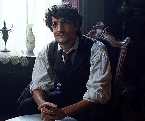 LOUIS GARREL as FRIEDRICH BHAER in LITTLE WOMEN Louis Garrel Little Women, Luis Garrel, Louis Garell, Friedrich Bhaer, Tracy Chevalier, Little Women 2019, Louis Garrel, Dorian Gray, Little Women