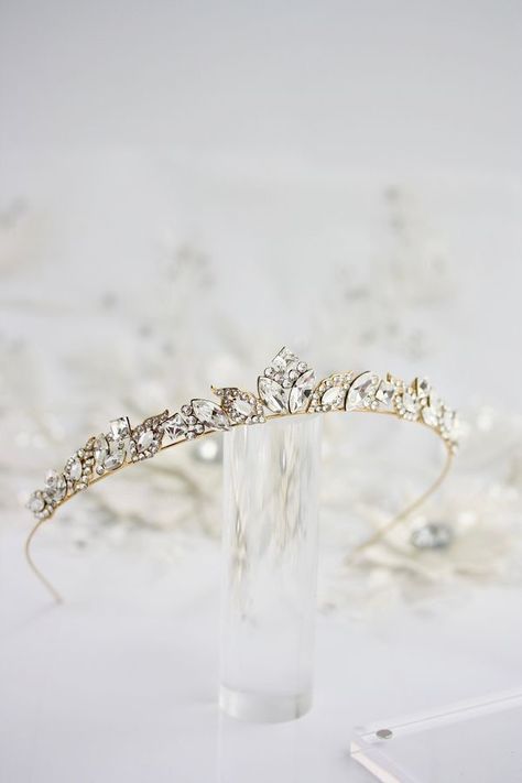 Small Wedding Tiara, Tiara For Bride, Gold Leaf Crown, Bridal Hair Tiara, Hair Glam, Crown Handmade, Leaf Crown, Crystal Bridal Tiaras, Crown Gold