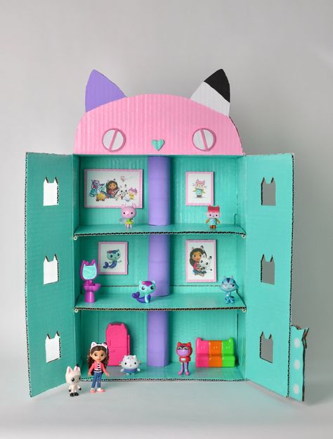 How To Make Doll House, Diy Gabbys Dollhouse, Crafts Using Cardboard, Craft For Kids With Paper, House Crafts For Kids, Crafts Out Of Paper, Cardboard Crafts For Kids, Box Craft Ideas, Cardboard Crafts Kids