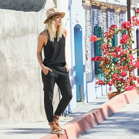 . Spring Jumpsuits, Neue Outfits, Looks Black, Looks Style, Mode Inspiration, Spring Summer Outfits, Look Fashion, Spring Summer Fashion, Cargo Pants