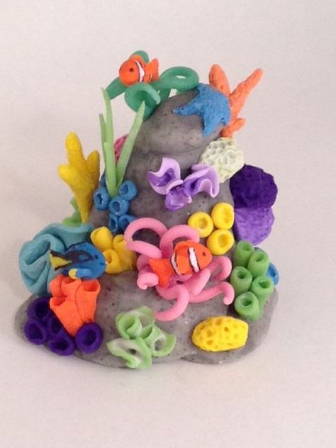 Clay Aquarium, Kawaii Miniatures, Clay Ocean, Coral Clay, Ocean Projects, Blue Tang, Clay Fish, ดินปั้น Polymer Clay, Fish Crafts