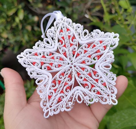 Quilling Star, Quilled Christmas Ornaments, Quilled Christmas, Snowflake Paper, Christmas Quilling, Paper Quilling Jewelry, Paper Decoration, Quilling Christmas, Star Snowflake