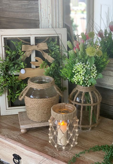 Deco Champetre, Tafel Decor, Church Decorations, Diy Glass Bottle Crafts, Jute Crafts, Christmas Float Ideas, Diy Jar Crafts, Cute Decor, Ideas For Easter Decorations