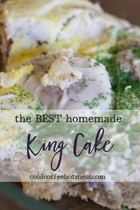 Homemade King Cake, Kings Cake Cupcakes, Cake Challenge, King Cake Recipe, Pecan Praline, Cake Calories, Mardi Gras King Cake, Mardi Gras Food, King Food