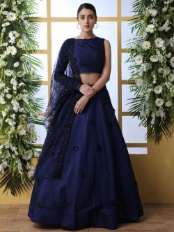 Party Wear Lehenga Choli : Latest Lehenga Design for Party Plain Lehenga, Navy Blue Lehenga, Bridesmaid Lehenga, Pengantin India, Simple Lehenga, Indian Lehenga Choli, Happy Dresses, Party Wear Lehenga Choli, Blue Lehenga