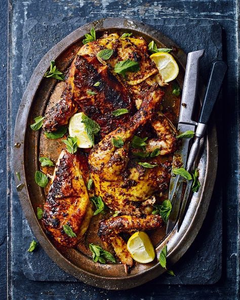 Dare to be different for your next Sunday roast and try your hand at this spicy Portuguese chicken recipe – it's easy, yet oh-so-satisfying. Portuguese Chicken Recipes, Roast Chicken Recipe, Peri Peri Chicken, Sticky Chicken, Roasted Chicken Thighs, Delicious Family Meals, Za Atar, Peri Peri, Online Delivery