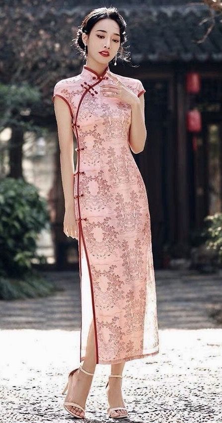 Chinese Dress Modern, Modern Qipao Dress, Chinese Cheongsam Dress, Qi Pao, Modern Qipao, Chinese Style Dress, Gowns Dresses Elegant, Traditional Chinese Dress, Qipao Dress