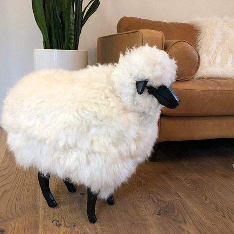 Diy Sheep, Toilet Paper Holder Wall, Footstool Ottoman, Decor Storage, Diy Life, Queenstown, Office Inspiration, Diy Wood, Diy Wood Projects