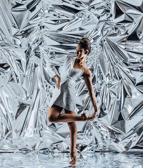 Silver Aesthetic Photoshoot, Shiny Background Photoshoot, Silver Foil Photoshoot, Metallic Backdrop Photoshoot, Tinfoil Photoshoot Background, Mylar Backdrop Photoshoot, Silver Backdrop Photoshoot, Aluminium Foil Photoshoot, Mylar Sheet Photoshoot