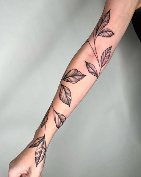 Tattoo Writing Styles, Rose Vine Tattoos, Arm Wrap Tattoo, Men Feminine, Flower Vine Tattoos, Back Tattoo For Women, Around Arm Tattoo, Wrap Around Tattoo, Wrap Tattoo