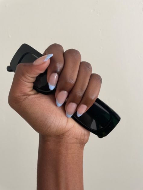 Sky Blue Tips Nails, Denim Blue French Tip Nails, French Tips Blue Nails, Light Blue And Silver Nails Short, Light Blue Nails On Dark Skin, Nail Ideas Simple Blue, Gray Nails Gel, Ball Nails Acrylic, Baby Blue French Tip Nails Almond