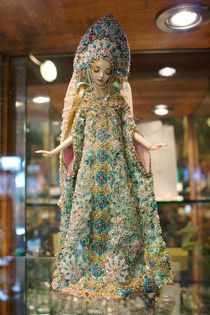 Snow Maiden - talented artist Marina Bychkova makes these hauntingly beautiful and incredibly detailed porcelain dolls. Marina Bychkova, Porcelain Dolls For Sale, Porcelain Dolls Value, Куклы American Girl, Snow Maiden, Enchanted Doll, Fantasy Art Dolls, Fantasy Doll, Spirit Dolls