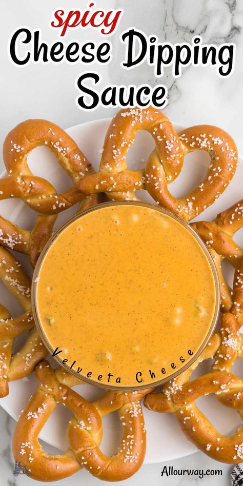 Cheese Sauce For Pretzels, Sauce For Pretzels, Pretzel Cheese Dip, Spicy Cheese Sauce, Velveeta Cheese Dip, Cheesy Dips, Easy Cheese Dip, Pretzel Recipes, Delicious Sauces