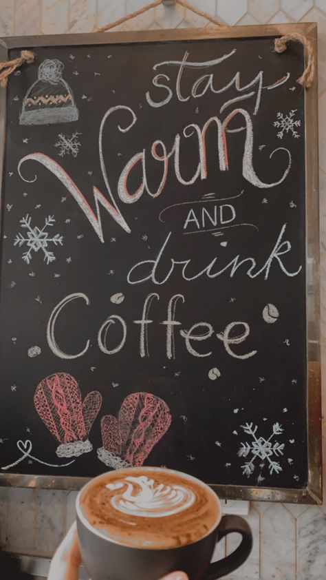 Christmas Coffee Shop Signs, Hot Chocolate Letterboard, Christmas Coffee Chalkboard Art, Coffee Shop Boards Chalkboards, Coffee Board Ideas, Coffee Shop Board, Coffee Shop Chalkboard Signs, Chalkboard Art Coffee, Coffee Chalkboard Art