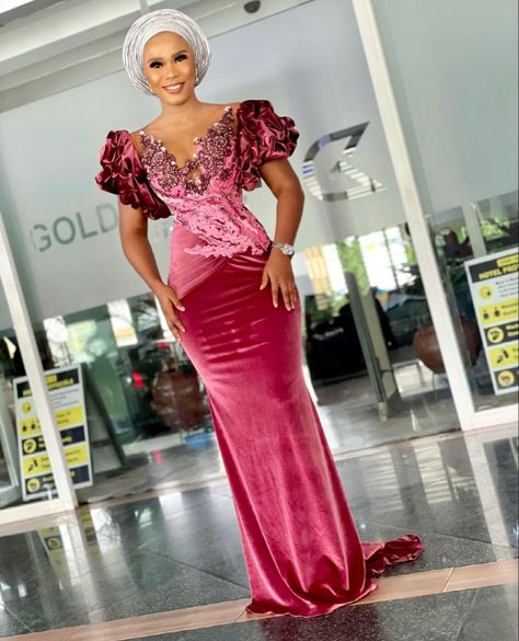 #nigeria #nigerianwedding #nigeriandressstyles #bellanaijaweddings #bellanaija #asoebi #asoebibella Plus Size Evening Wear, Lace Asoebi Styles, Embroidery Gown, Prom Dress Mermaid, Nigerian Lace Styles, Velvet Dress Designs, African Styles, Lace Gown Styles, Nigerian Lace