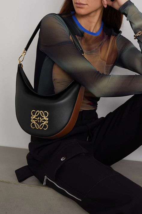 Loewe Luna Bag Outfit, Loewe Aesthetic, Loewe Fashion, Luna Bag, Loewe Bags, Armpit Bag, Bag Obsession, Loewe Bag, Designer Tote Bags