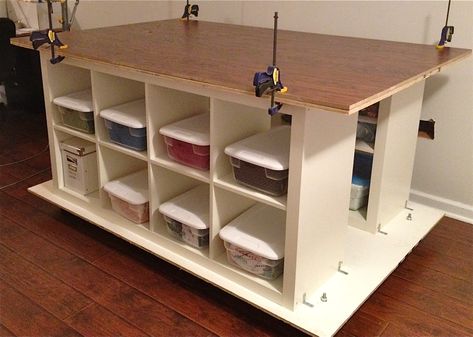 Craft Room Tables, Sewing Room Storage, Coin Couture, Sewing Room Design, Dream Craft Room, Craft Room Design, Floor Trim, Sewing Room Organization, Quilting Room